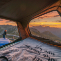 SHEEPIE Bookara 2.0 Large Dachzelt mit 140 cm breiter Schlaffläche. Dachzelt von Camperausbauer, Dachzelt kaufen, Dachzelt für Roadtrips und Camping. Hartschalen Dachzelt, Dachzelt für 2 Personen. Dachzelt mit Leiter, Dachzelts mit großer Liegefläche. Dachzelt für komfortables Schlafen